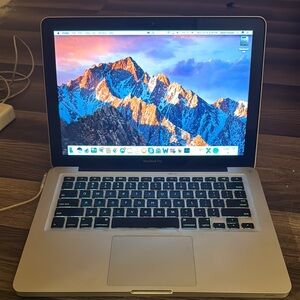 MacBook Pro 13” (2011) – 16GB RAM – 320GB HDD